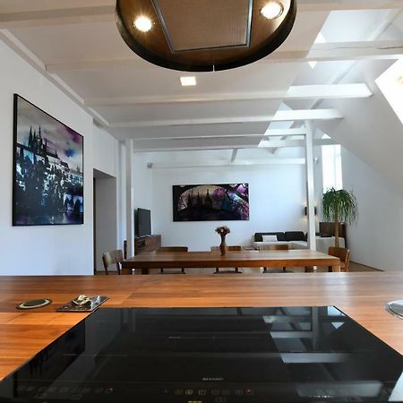 Loft Apartment Прага Екстериор снимка